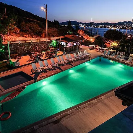Marina Hotel